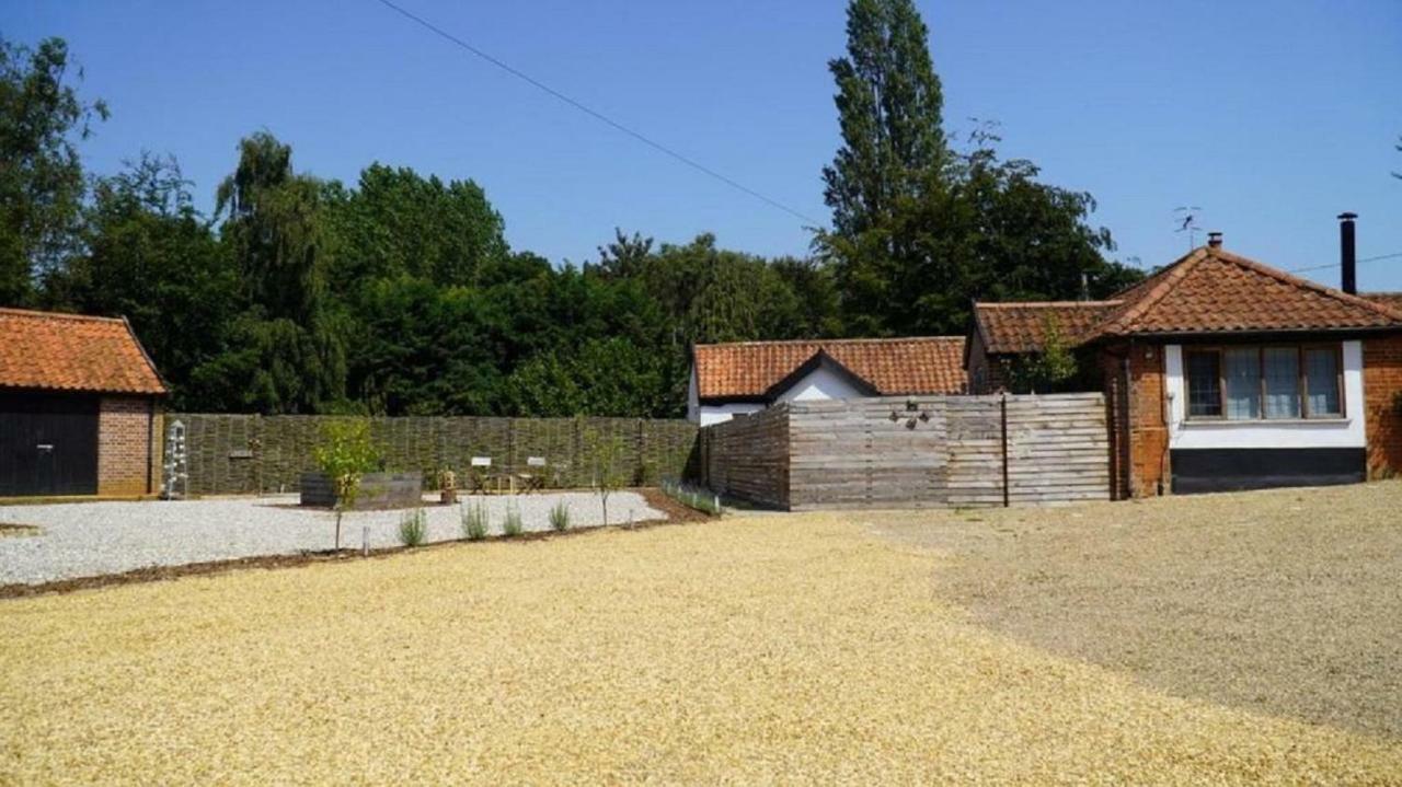 Fazeboon Cottages Chillesford Exterior photo